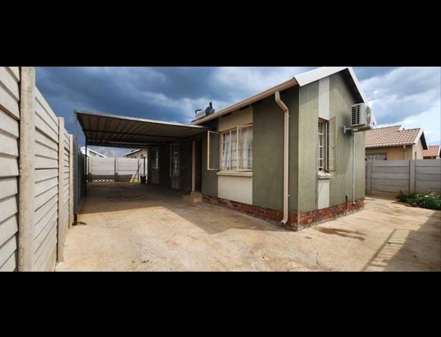3 BEDROOM HOUSE FOR SALE IN SKY CITY